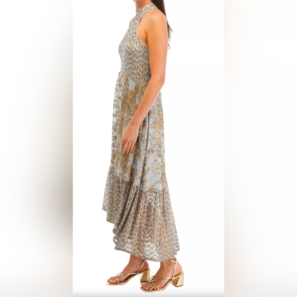 Cupio Dresses & Skirts - Cupio Heather Grey With Gold Sequins Maxi Dress. NWT.